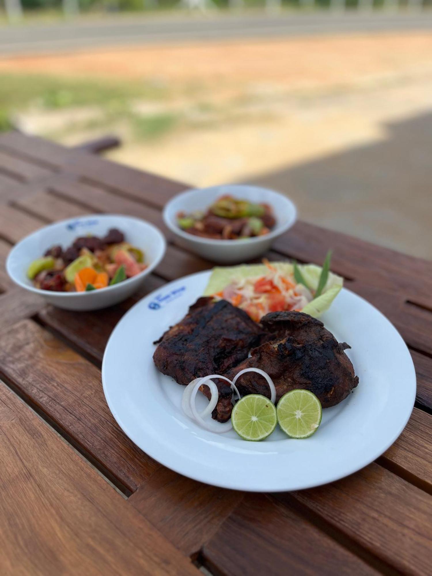 Oasis Wings Hotel Mannar Zewnętrze zdjęcie